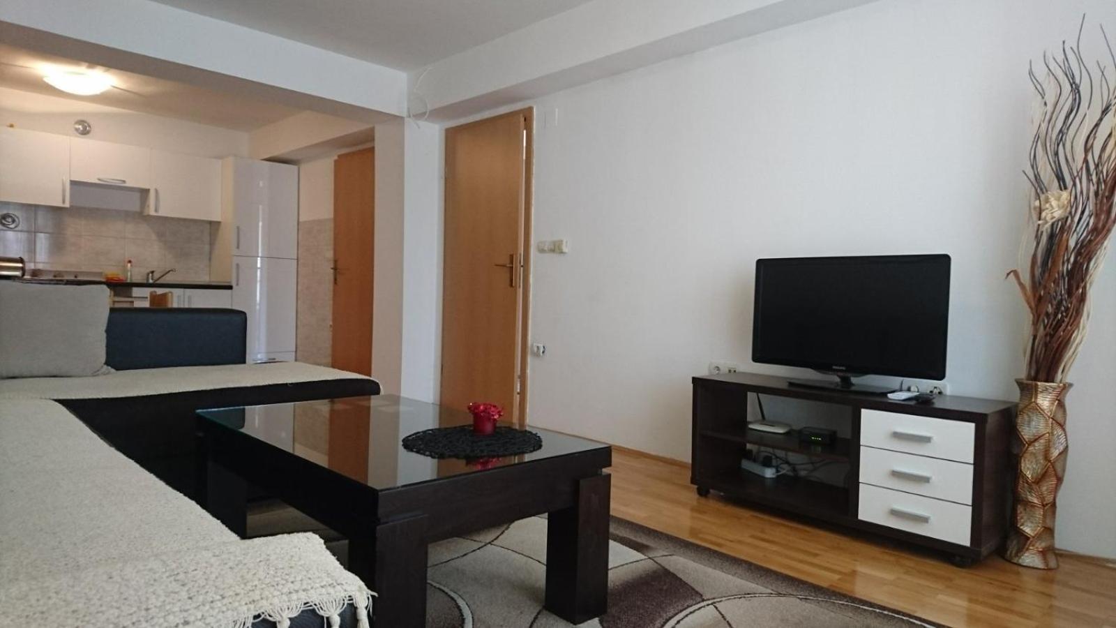 Apartman Edina โอครีด ภายนอก รูปภาพ