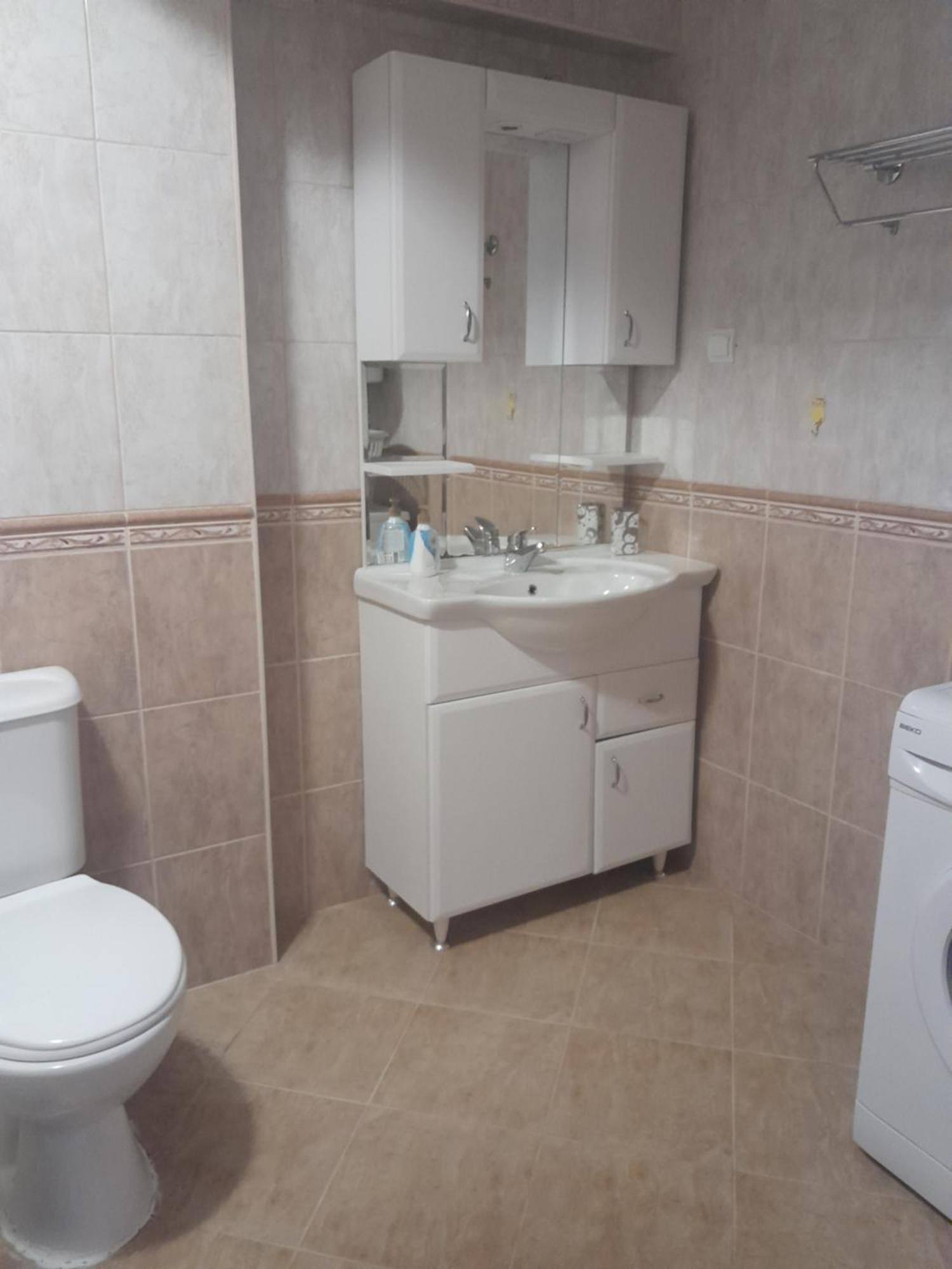 Apartman Edina โอครีด ภายนอก รูปภาพ